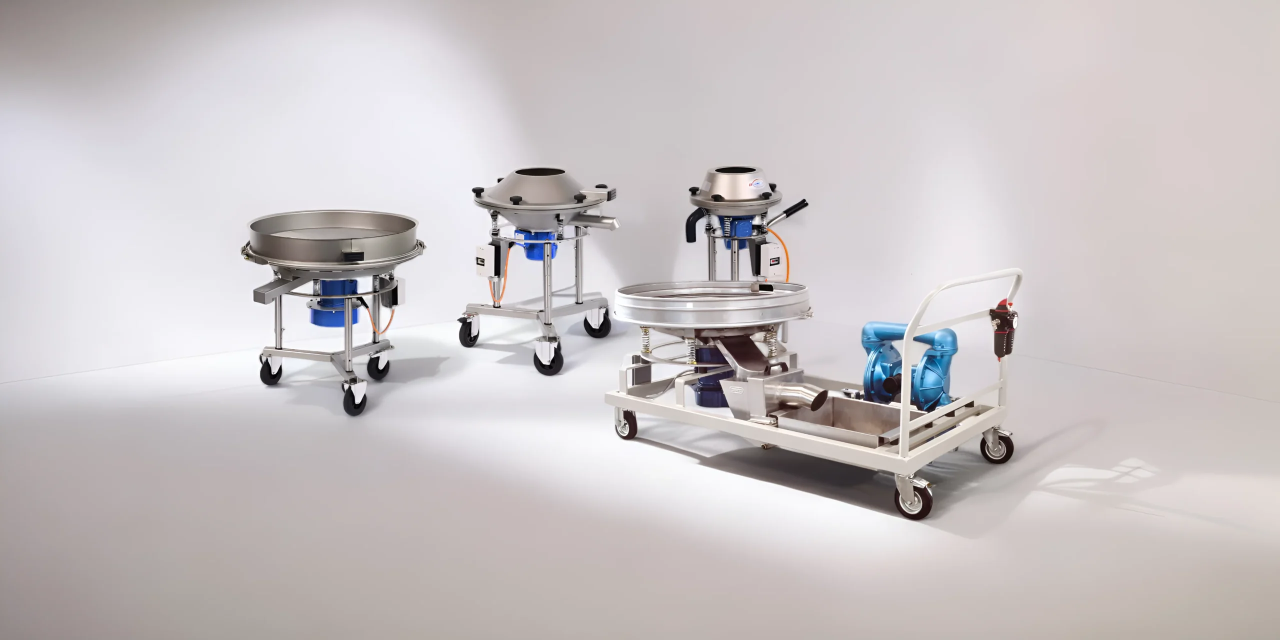 Vibrating sieves for sorting and filtering in the ceramic industry